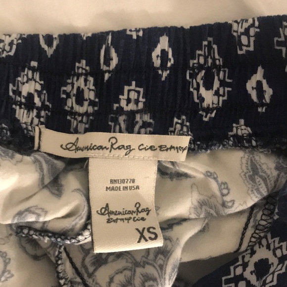 Pattern Shorts - Picture 5 of 5